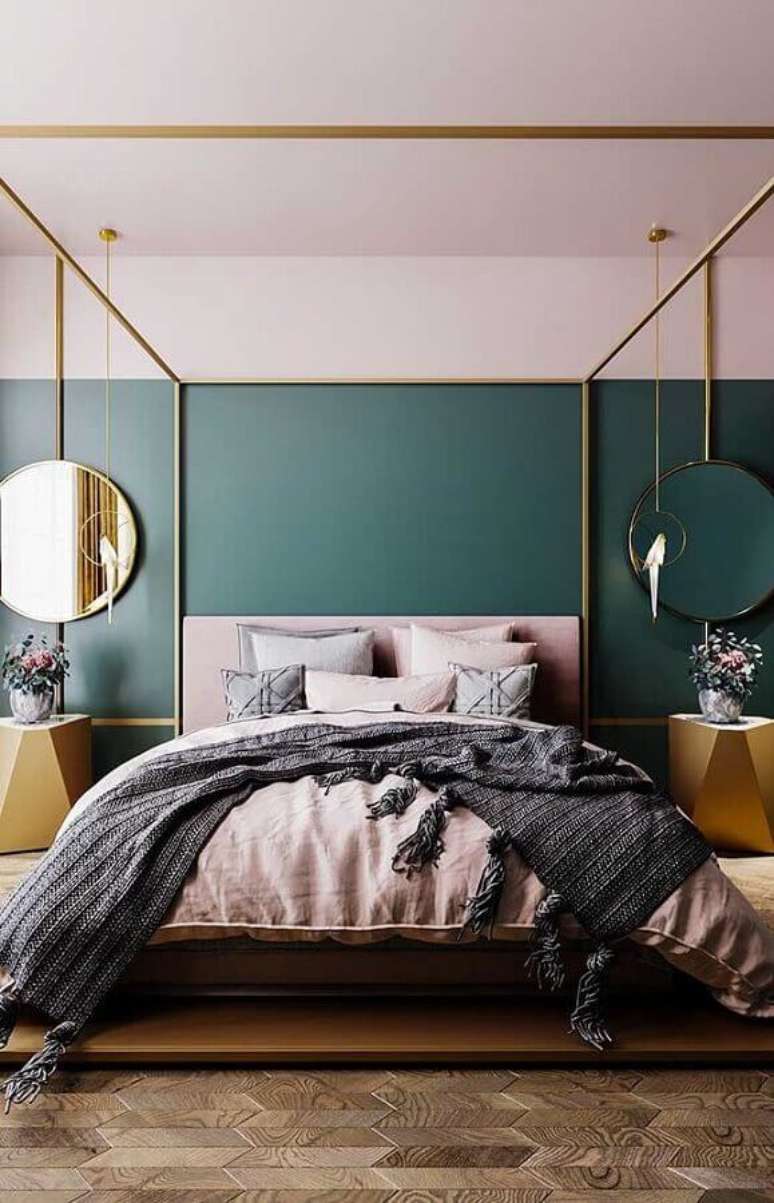 42. Invista na combinação de rosa e tons de verde para parede de quarto decorado – Foto: Home Design Decor