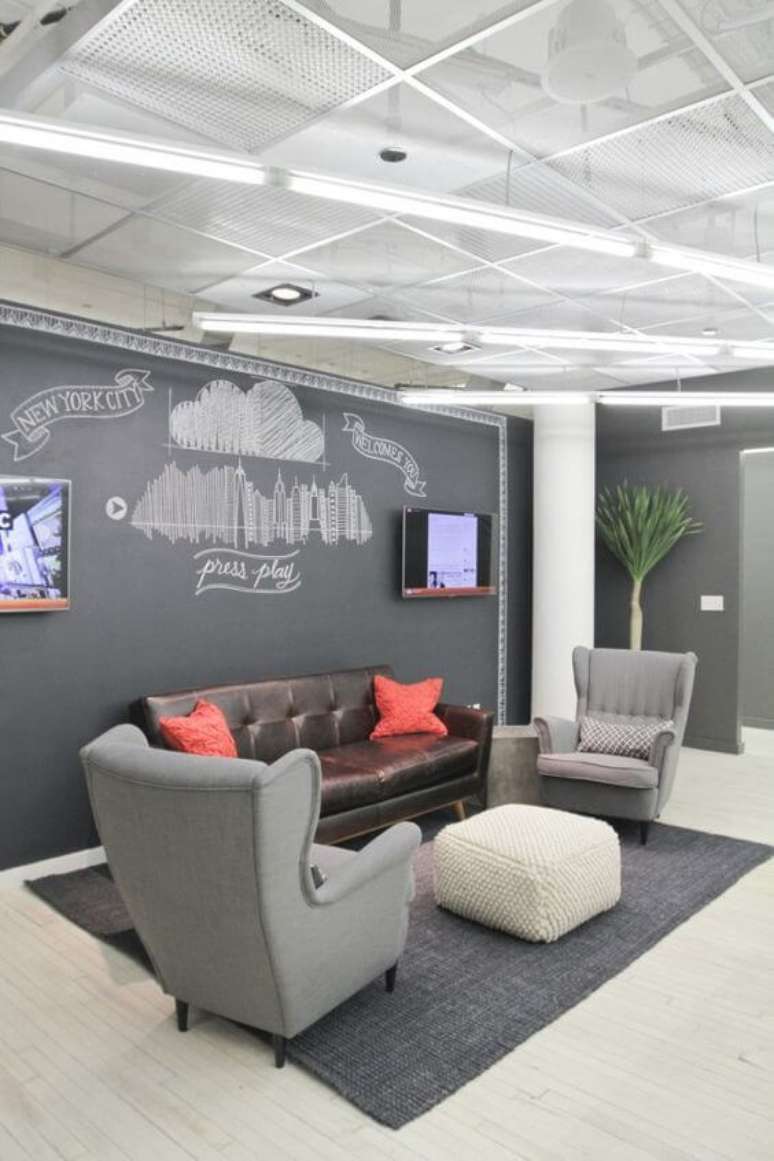 2. Sof&aacute; para escrit&oacute;rio na recep&ccedil;&atilde;o &ndash; Projeto: Office Snapshots