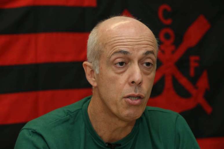 Wallim Vasconcellos encerrou a segunda passagem pelo Flamengo (Foto: Cleber Mendes/Lancepress!/AFP)