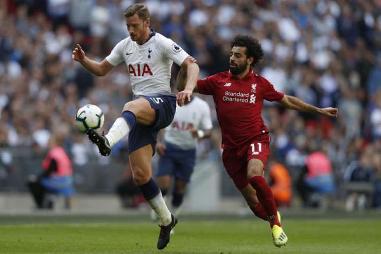 Vertonghen deve estar de saída do Tottenham nos próximos meses (Foto: Adrian Dennis / AFP)