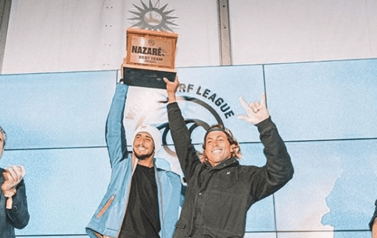 Atletas e organizadores do Nazaré Tow Surfing Challenge (Foto: Reprodução Twitter)