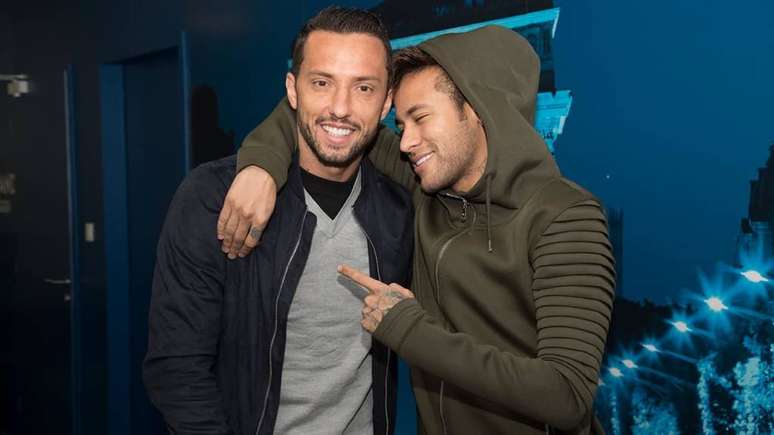 Neymar é amigo de Nenê e Lucas Lima (Foto: Divulgação/PSG)