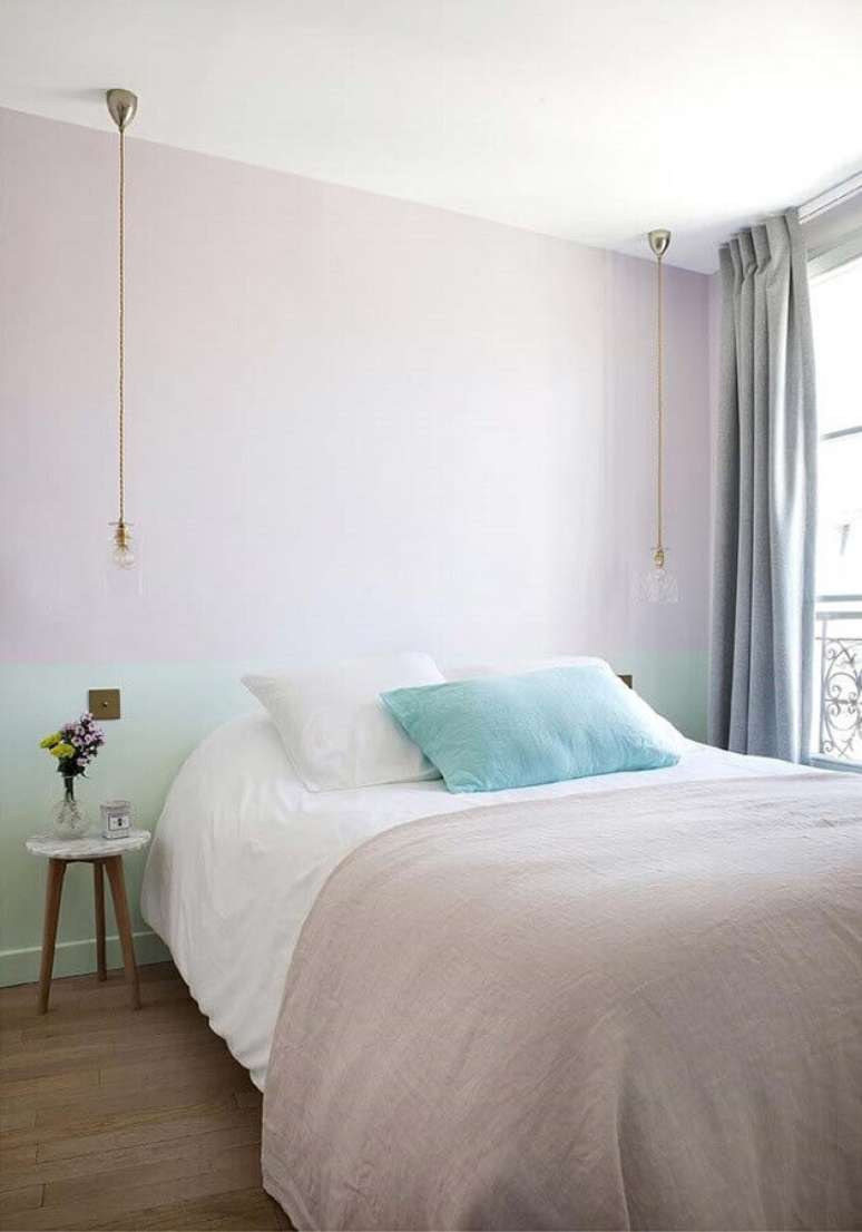 24. Tons pastéis para parede de quarto com decoração minimalista – Foto: Homedit