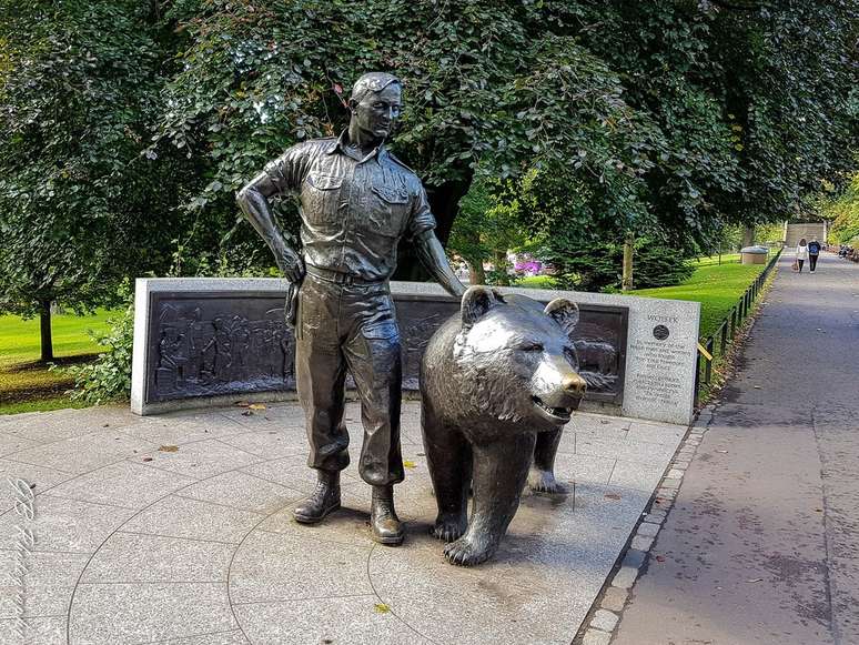 Memorial de Wojtek, em Edimburgo