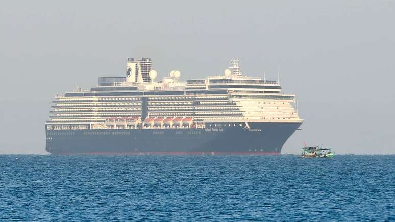 O MS Westerdam conseguiu atracar no Camboja após ser barrado em cinco portos