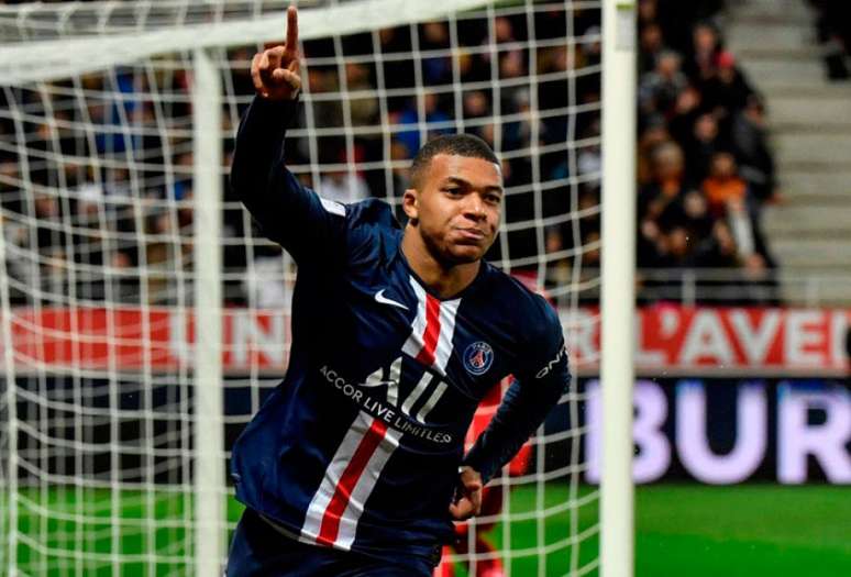 Mbappé pode ganhar salário do nível dos melhores jogadores do mundo (Foto: Philippe DESMAZES / AFP)