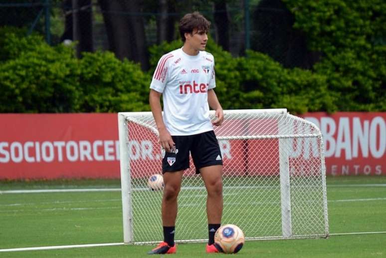 Igor Gomes já treina com o São Paulo desde a última quarta-feira no CT do clube (Foto: Érico Leonan/saopaulofc.net)