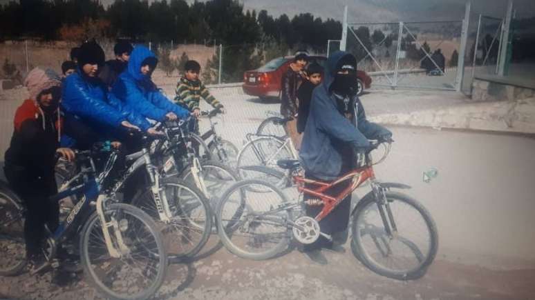 Sahba dedicou a última década ao ensino de crianças em Herat