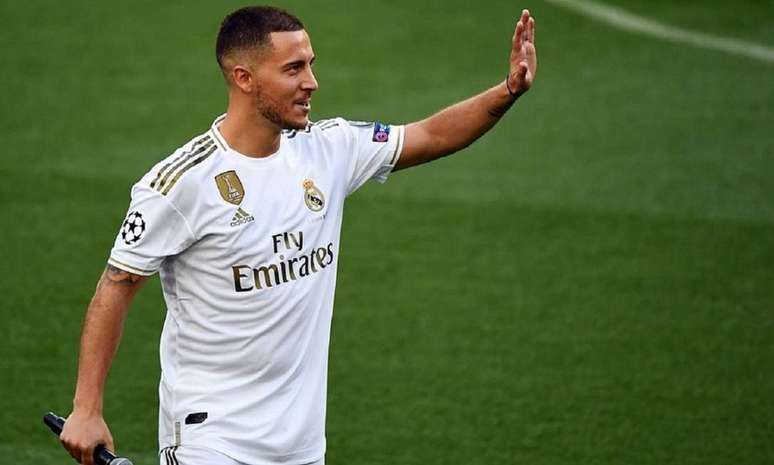 Grande contratação da temporada, Hazard deve voltar a campo neste final de semana (Foto: Gabriel Bouys/AFP)