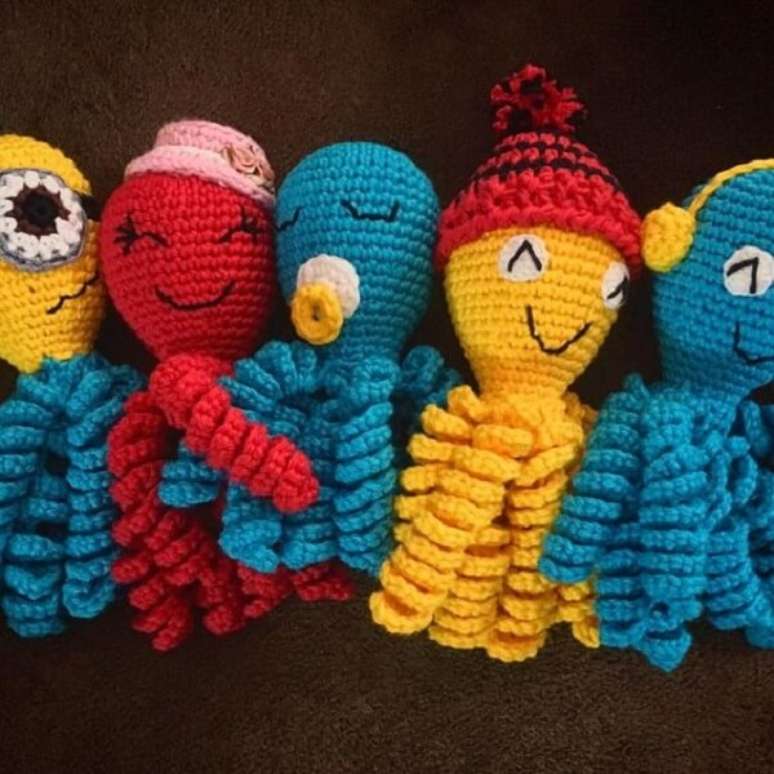 54- Diferentes modelos de polvo de croch&ecirc; podem compor a decora&ccedil;&atilde;o do quarto. Fonte: Pinterest