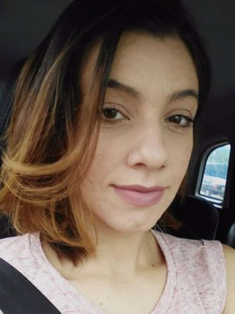 Bruna Reche precisou deixar o emprego porque n&atilde;o tinha com quem deixar a filha de tr&ecirc;s anos