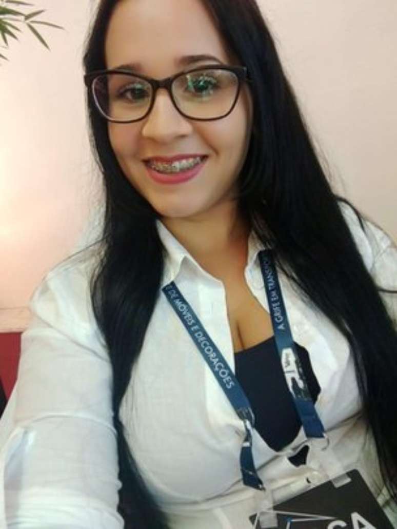 Maria Aline Macedo, 21, estuda &agrave; noite e precisa deixar o filho com a m&atilde;e ou com uma bab&aacute;