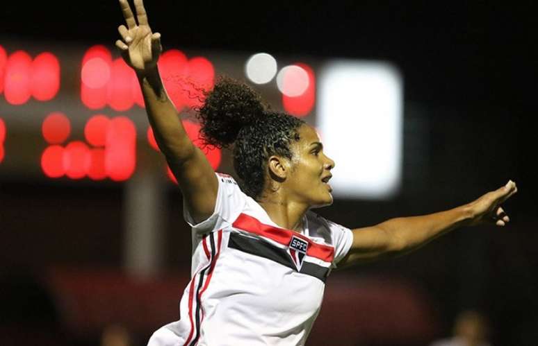 Duda será a representante do São Paulo na Seleção Brasileira Feminina (Foto: Rubens Chiri/saopaulofc.net)