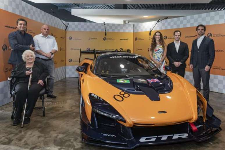 Cerimônia de apresentação do Senna GTR em São Paulo.