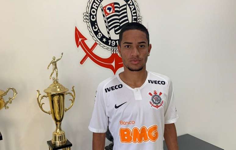 Madson fez a pré-temporada com o Corinthians, mas não convenceu a comissão técnica de que poderia continuar no Parque São Jorge (Foto: Divulgação)