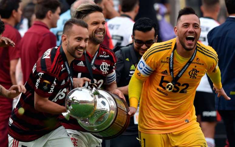 Fla se credenciou à Recopa graças ao título da Libertadores, o que não ocorria desde 1981 (Foto: Cris Bouroncle/AFP)