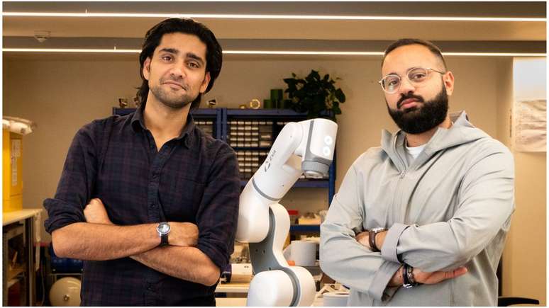 Suryansh Chandra e Mostafa Elsayed fundaram Automata