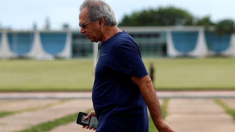 Declaração do presidente Jair Bolsonaro despertou imediatamente especulações sobre futuro do ministro Paulo Guedes no governo