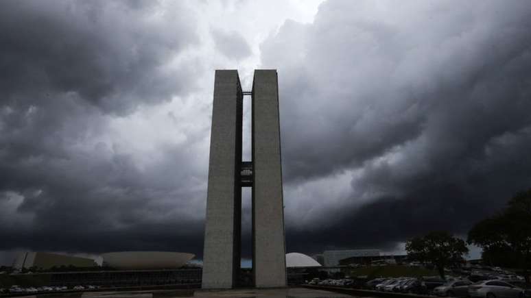 Falta de articulação política do Planalto no Congresso tem representado dificuldades para a aplicação da agenda de Guedes