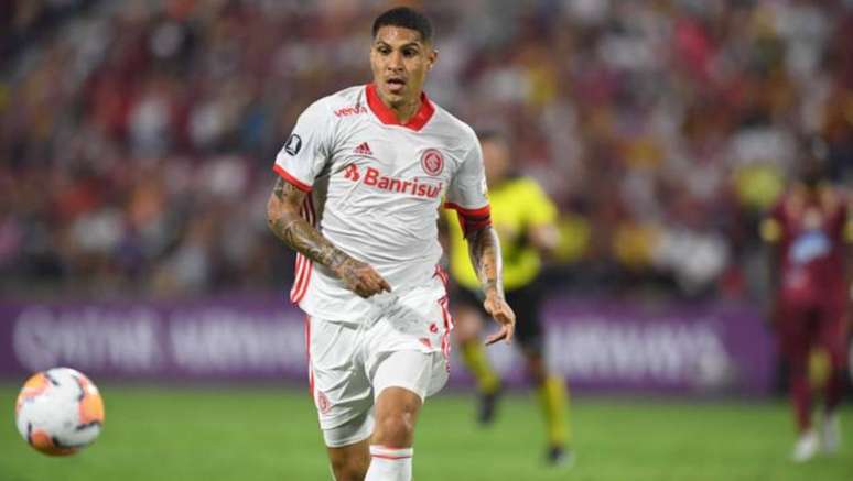 Paolo Guerrero não balança as redes há quatro jogos 