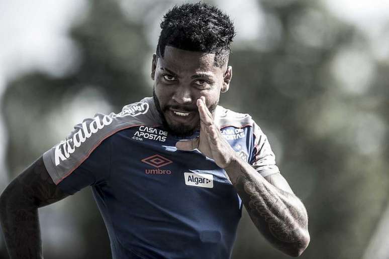 Em recuperação, Marinho afirma que é "fominha" no Santos (Foto: Ivan Storti)