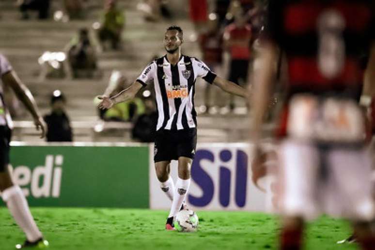 O zagueiro gerou preocupação na comissão técnica do Galo durante o jogo contra o Unión, pela Sula-(Bruno Cantini/Atlético-MG)