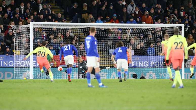 Aguero perdeu pênalti, mas Manchester City venceu o Leicester com gol de Gabriel Jesus (Foto: Divulgação/Leicester City)