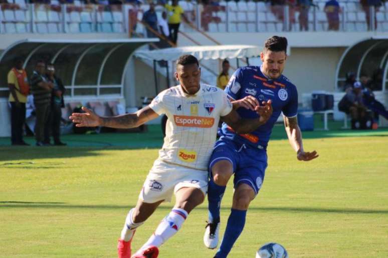 O Confiança venceu o Fortaleza por 2 a 0 em partida da Copa do Nordeste (Foto: Divulgação)