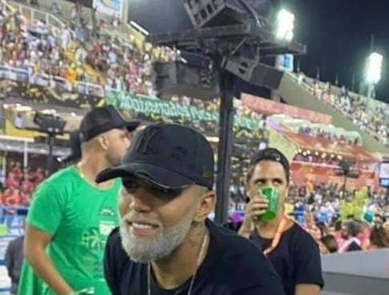 Gabigol no Sambódromo do Rio (Foto: Reprodução/Twitter)