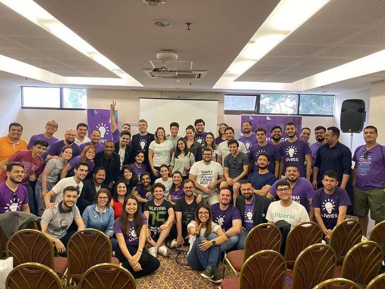 Membros do Livres em encontro nacional