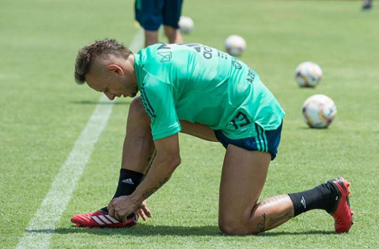 Rafinha foi desfalque na final da Taça Guanabara e pode retornar ao Fla (Foto: Alexandre Vidal/Flamengo)