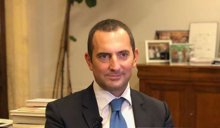 Ministro do esporte italiano, Vicenzo Spadafora, anunciou a suspensão das atividades esportivas (FOTO: Reprodução)