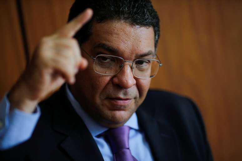 Secretário do Tesouro, Mansueto Almeida, durante entrevista em Brasília 
12/02/2020
REUTERS/Adriano Machado
