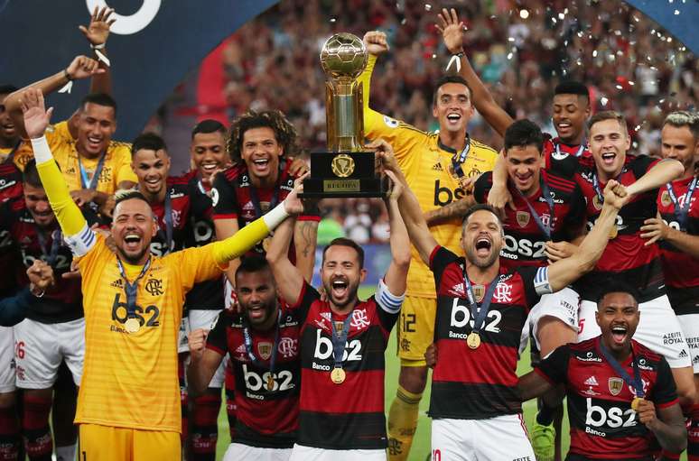 Flamengo na Recopa, Champions, Rio Open Onde assistir os jogos desta  terça-feira - Lance!