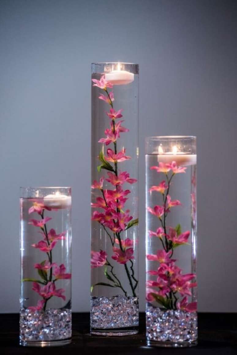 22. Forme lindos arranjos florais com o cachepot de vidro. Fonte: Etsy