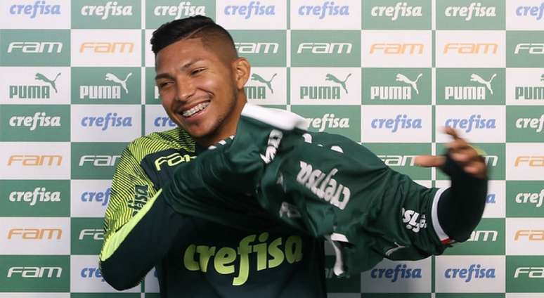 O atacante Rony apareceu no BID como jogador do Palmeiras nesta quinta-feira (Agência Palmeiras/Divulgação)