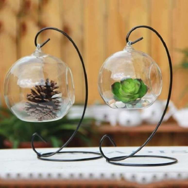 19. Modelo de cachepot de vidro com design aramado. Fonte: Pinterest