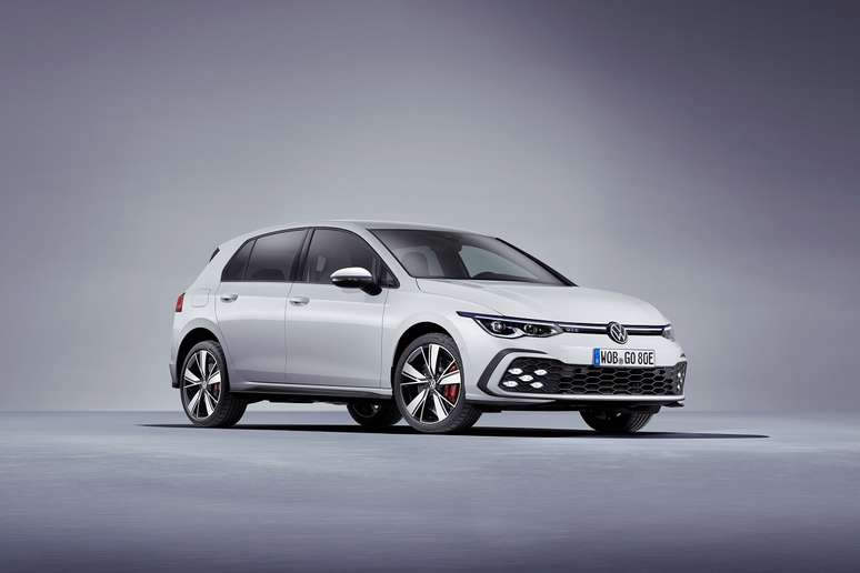 Este é o novo Golf GTE. Mas o Volks quer que você compre o antigo.