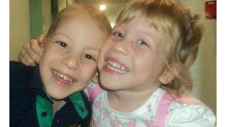 Raissa e Benjamin foram levados para ado&ccedil;&atilde;o logo ap&oacute;s o nascimento