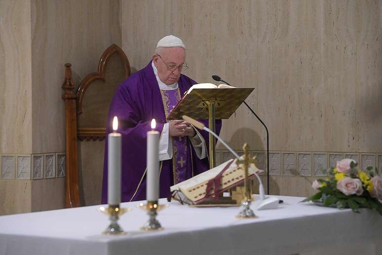 Papa Francisco durante missa no Vaticano
27/02/2020
Mídia do Vaticano/Divulgação via REUTERS
