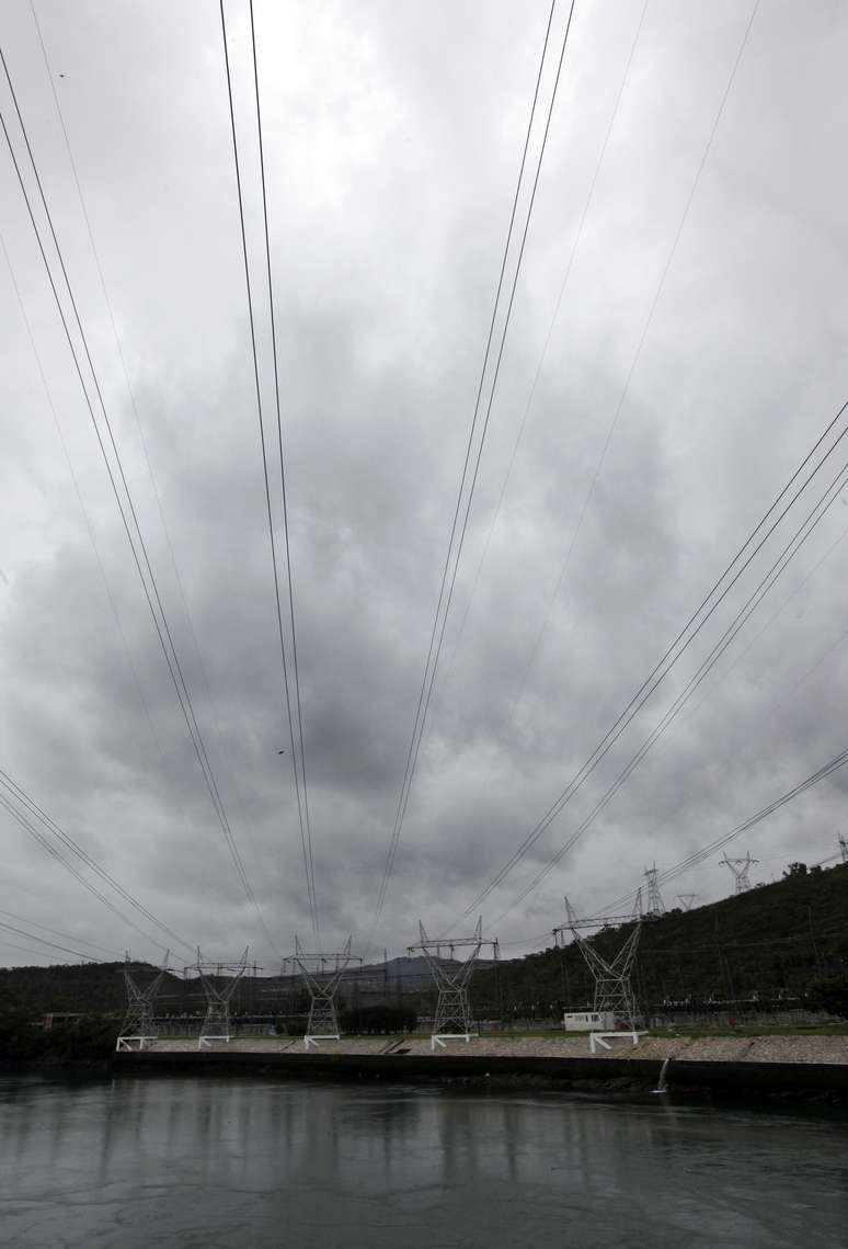 Panorama da usina hidrelétrica de Furnas, em São José da Barra (MG) 
14/01/2013
REUTERS/Paulo Whitaker