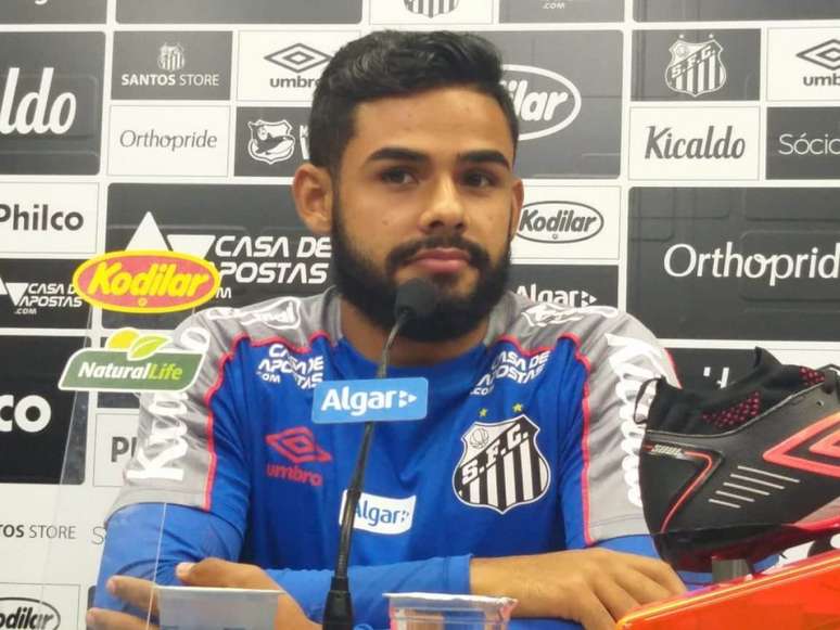 Felipe Jonatan concedeu entrevista coletiva na véspera do clássico contra o Palmeiras (Fábio Lázaro/LANCE!)