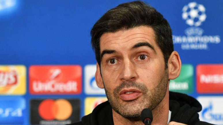 Paulo Fonseca não se mostra adepto do adiamento de alguns jogos na rodada (AFP)