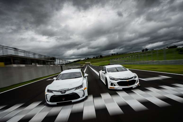 O Velo Città abrigou o primeiro dia de testes dos novos Toyota Corolla e Chevrolet Cruze da Stock Car.