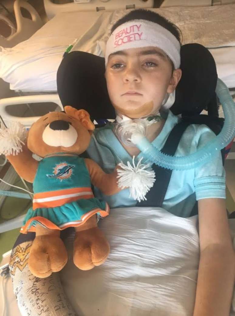 Inicialmente, os m&eacute;dicos n&atilde;o sabiam se Keira iria sobreviver, ap&oacute;s uma opera&ccedil;&atilde;o de emerg&ecirc;ncia