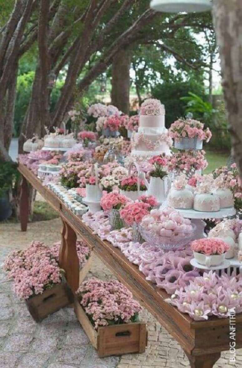 21. Combina&ccedil;&atilde;o de cores para casamento ao ar livre em tons past&eacute;is &ndash; Foto: Rock My Wedding