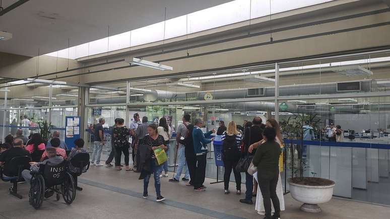 Governo chegou a anunciar medidas para refor&ccedil;ar o n&uacute;mero de servidores que realizam an&aacute;lises, como contrata&ccedil;&atilde;o de militares da reserva