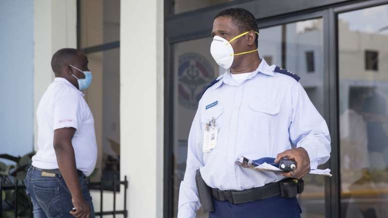 A República Dominicana está tomando medidas para impedir a propagação do vírus no país