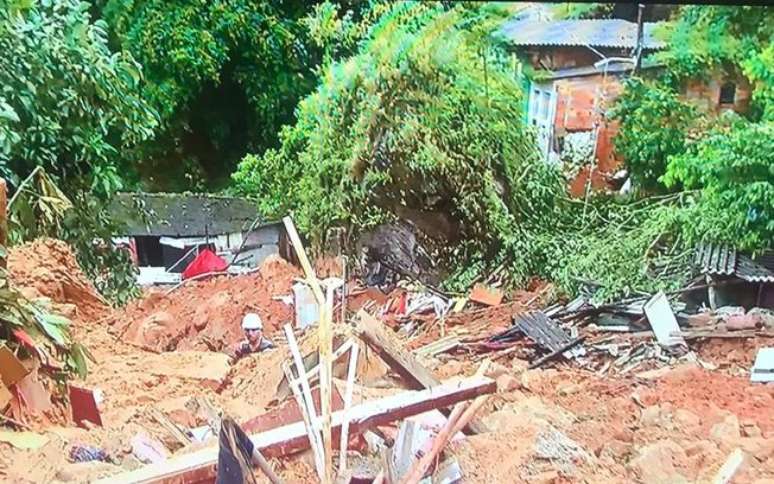 Chuva forte na Baixada Santista