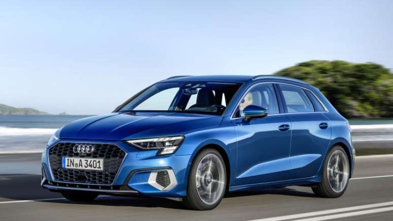 A nova geração do Audi A3 Sportback ficou mais assentada, devido ao aumento do carro.
